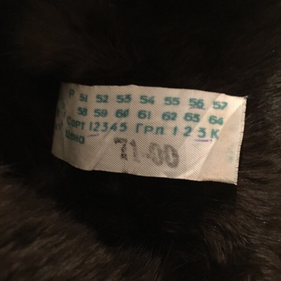 Genuine Rabbit Fur Hat - Picture 11 of 11